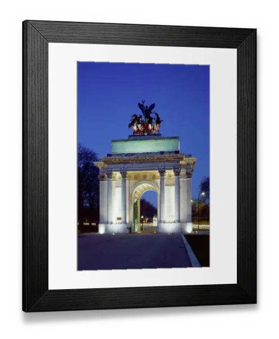 Framed Print : Wellington Arch K040526 Framed Print : Wellington Arch K040526