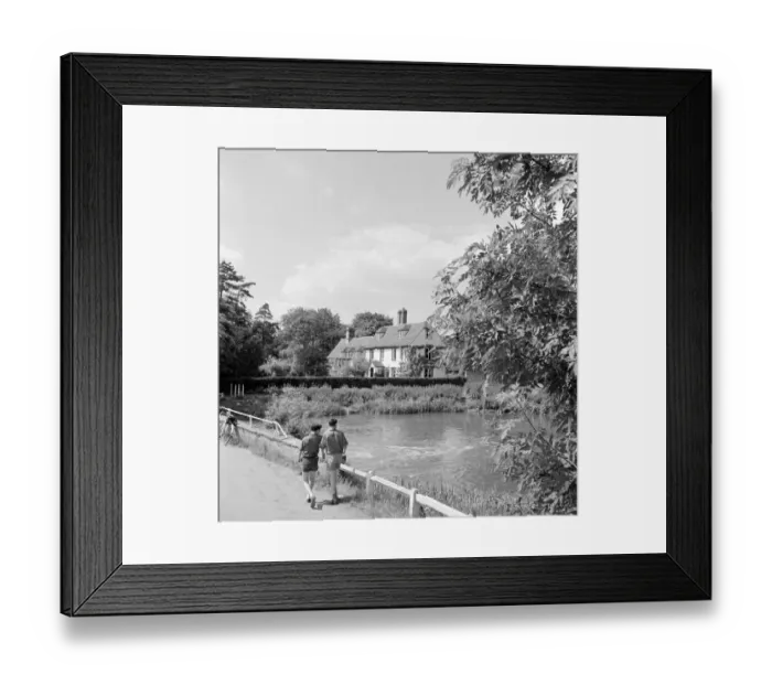 Framed Print : Mill Pond, Grantchester a074220