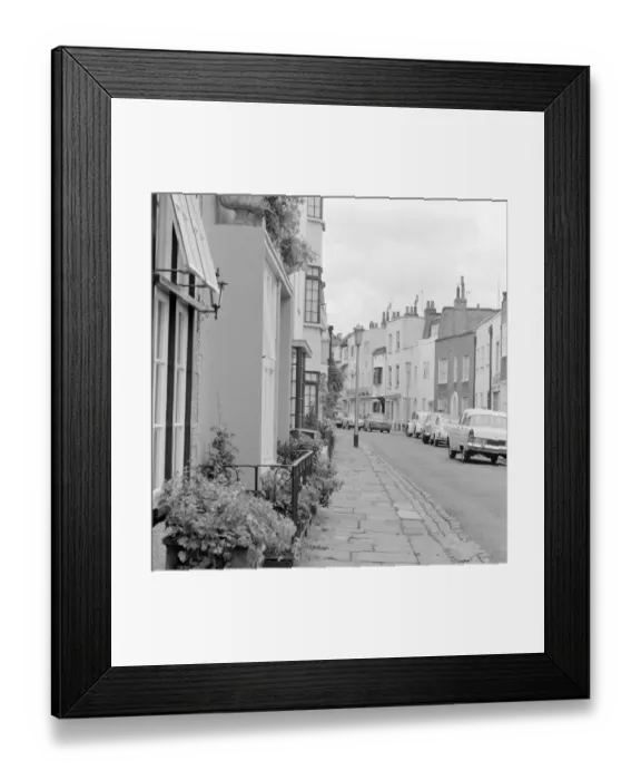 Framed Print : Street scene, London a064283