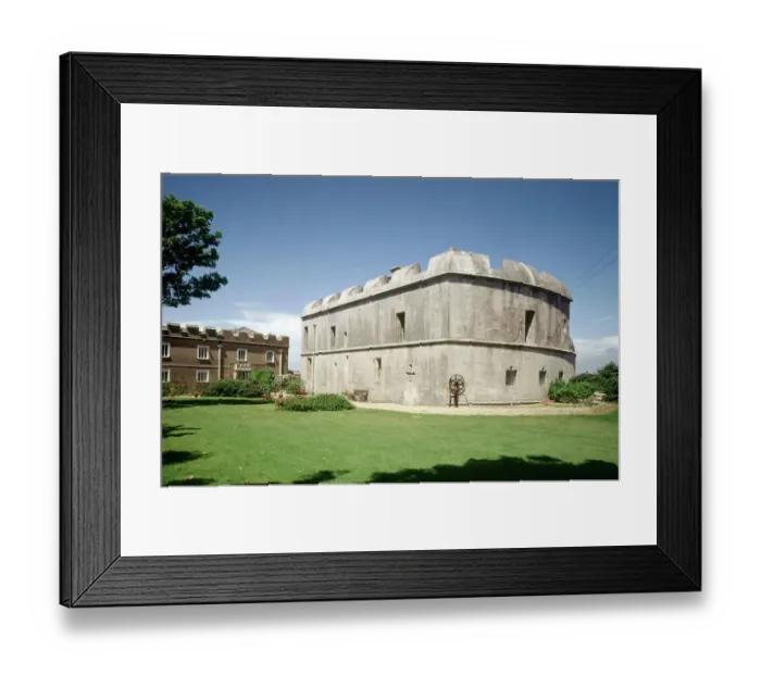 Framed Print : Portland Castle K981929 Framed Print : Portland Castle K981929