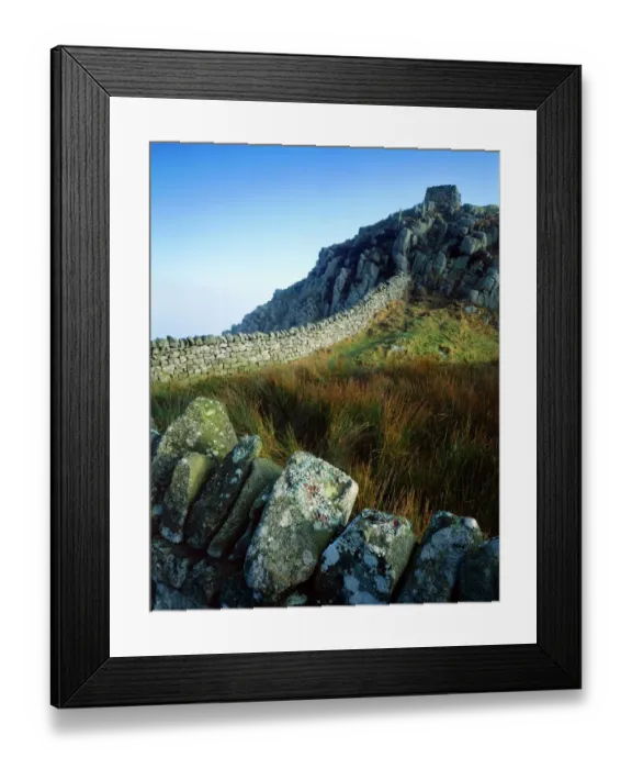 Framed Print : Hadrians Wall : Cuddys Crags J080003