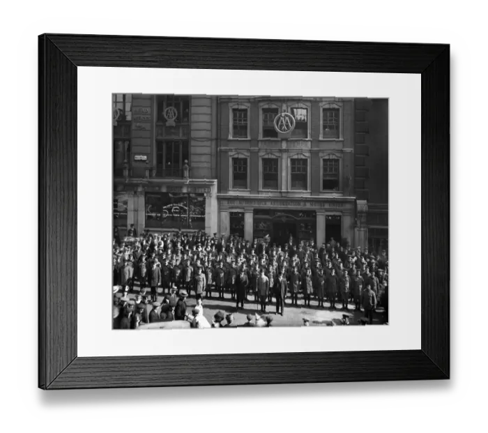 Framed Print : Road Scouts mass enlistment BL22697