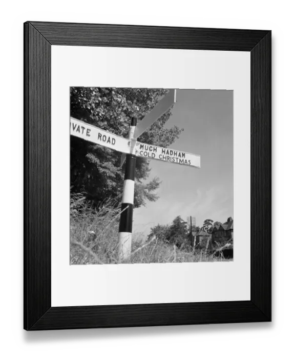 Framed Print : Much Hadham, Cold Christmas a091398