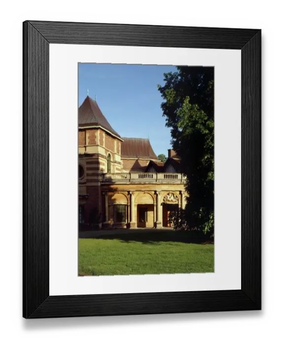 Framed Print : Eltham Palace K990449