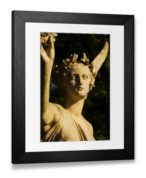 Framed Print : Osborne House statue N071180