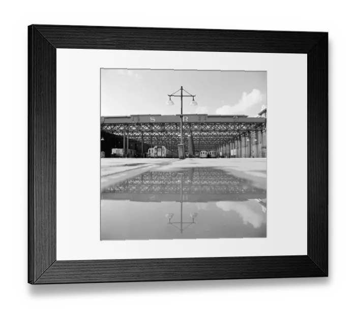 Framed Print : Charing Cross Station a062436
