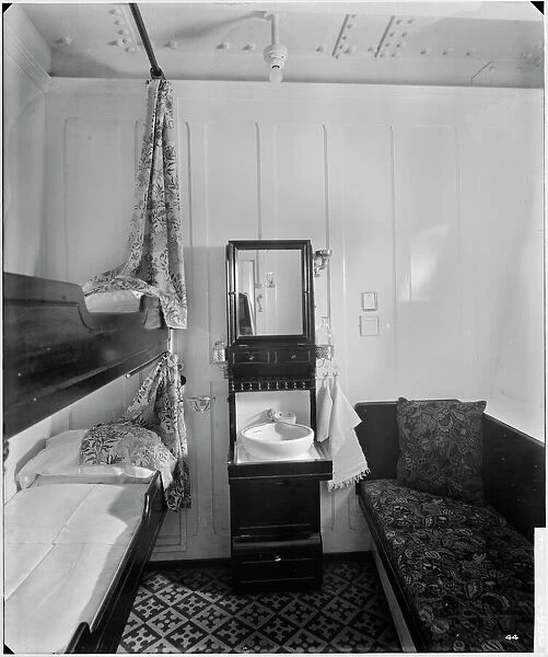 2nd class cabin, RMS Olympic BL24990_044
