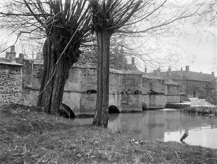 Framed Print : Burford Bridge MCF01_02_0749