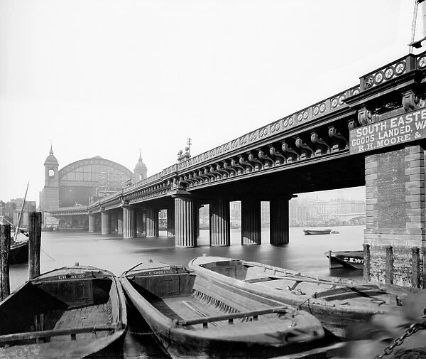Cannon Street Railway Bridge, London DD97_00102