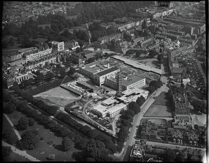 Framed Print : Civic Centre under construction, Southampton app_22790_035