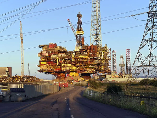 Decommissioned oil rig DP249057