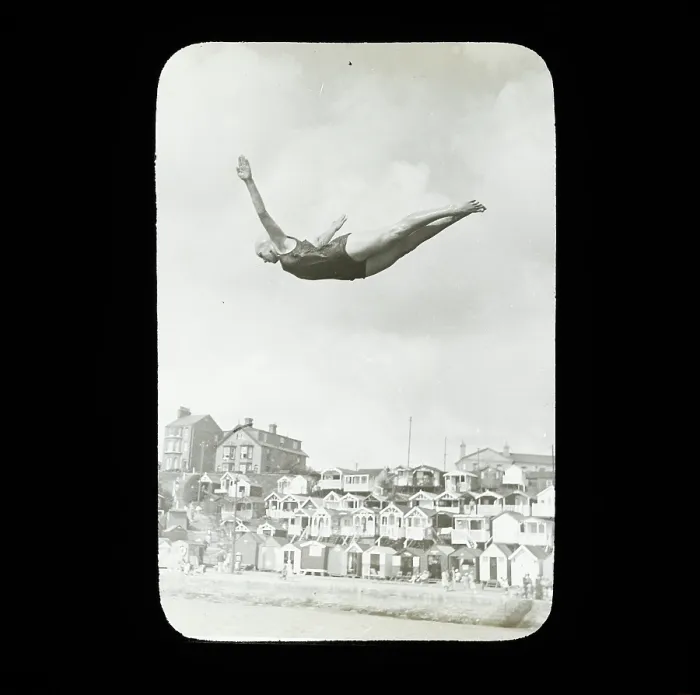 Framed Print : Diving into the sea, Southcliff NKH01_01_0034