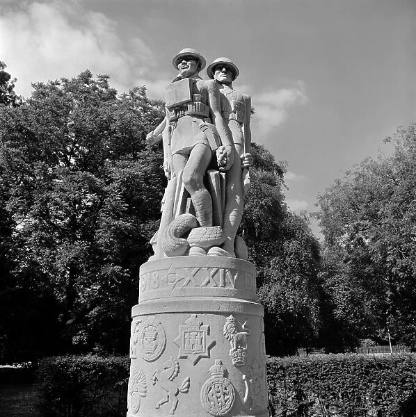 First World War memorial in Battersea Park AA064018