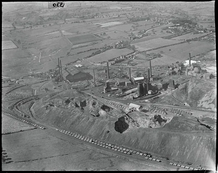 Framed Print : Ford Green Iron Works and Norton Colliery app_22790_240