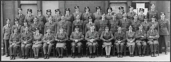 Framed Print : Formal portrait of RAF and WAAF instructors and staff chp01_07_01_113