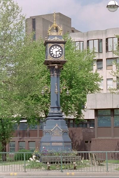 Hastings Clock. Clock to commemorate the coronation of King George V and Queen Mary