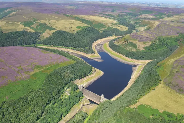 Framed Print : Howden Dam and Reservoir, Derbyshire 34261_049