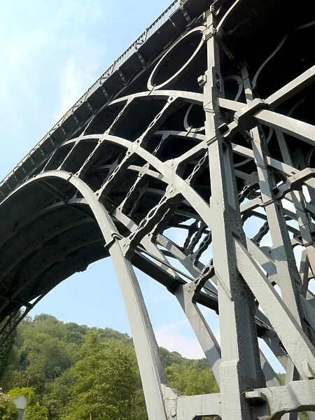 Iron Bridge N060048. IRON BRIDGE, Shropshire