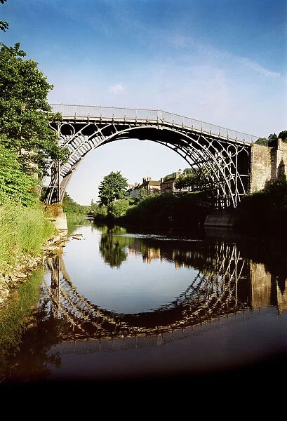 Iron Bridge N070066. IRON BRIDGE, Telford, Shropshire