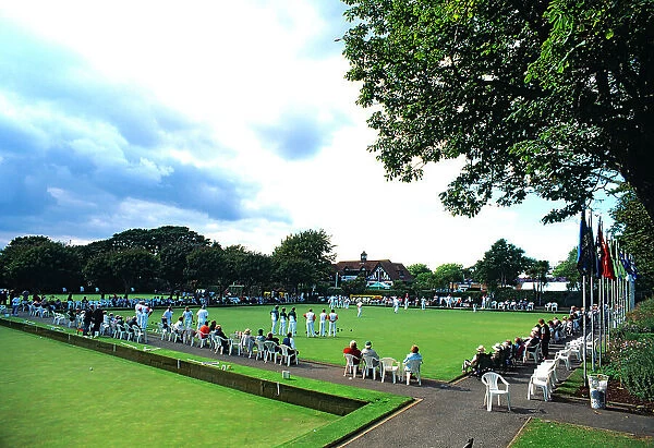 Lawn bowls at Worthing PLA01_06_081