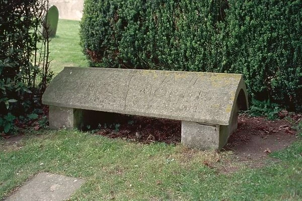 Morris Memorial. Tomb of William Morris, one of the most influential voices
