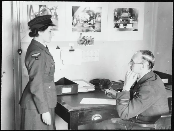 Framed Print : A new WAAF trainee being interviewed on her first day chp01_07_01_075