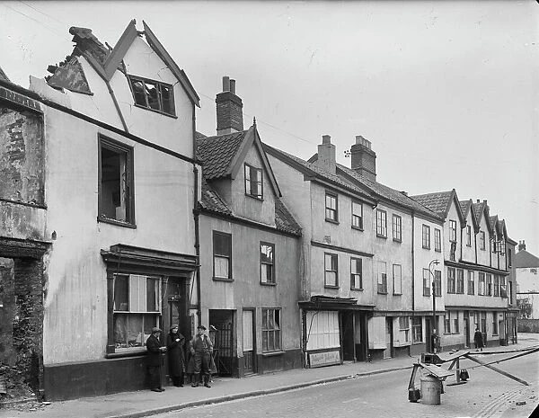 Oak Street Norwich, 1942 AA42_03736