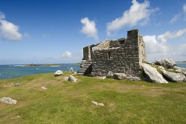 Old Blockhouse, Isles of Scilly N090237