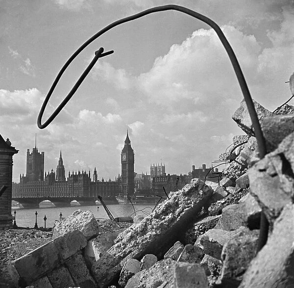 Palace of Westminster and debris AA093799