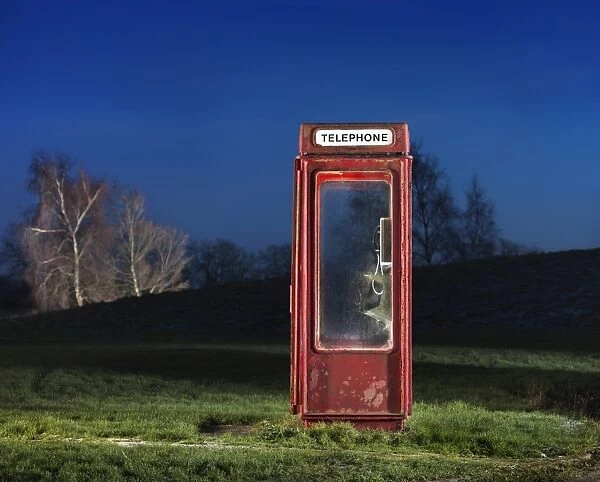 Phone Box DP180608. K8 Telephone Kiosk, Langton Park, Wroughton, Swindon, Wiltshire