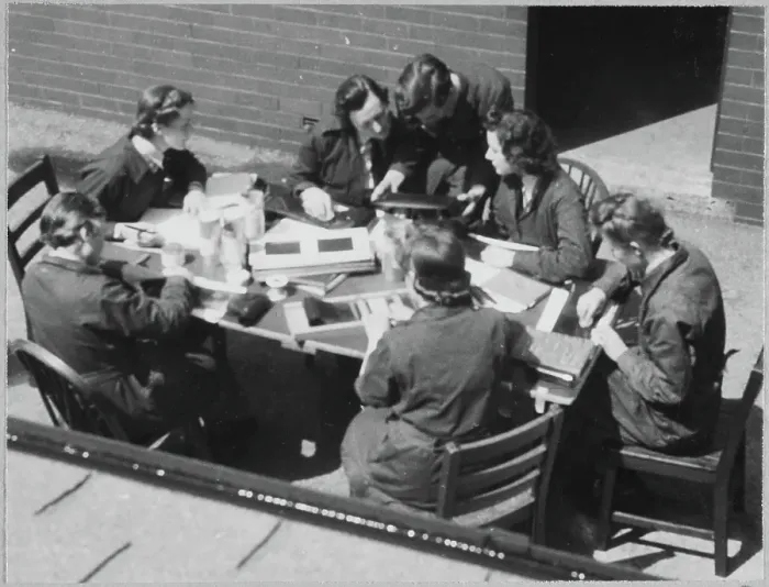 Framed Print : RAF instructor directing a group of Women's Auxiliary Air Force (WAAF) trainees chp01_07_01_071 Framed Print : RAF instructor directing a group of Women's Auxiliary Air Force (WAAF) trainees chp01_07_01_071