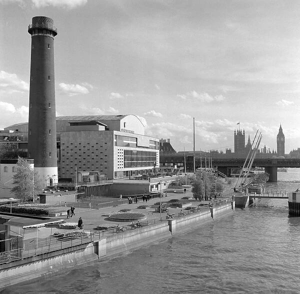 Royal Festival Hall and Shot Tower a98_05906