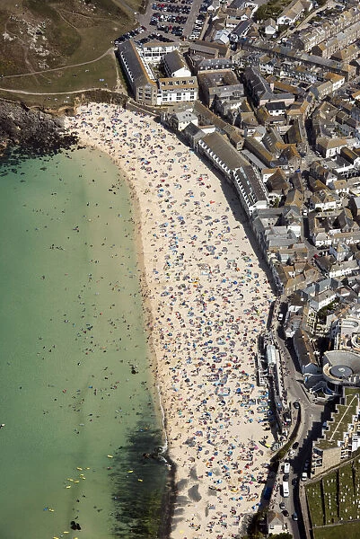 St Ives 33203_006. St Ives, Cornwall. Porthmeor Beach in August, 2016