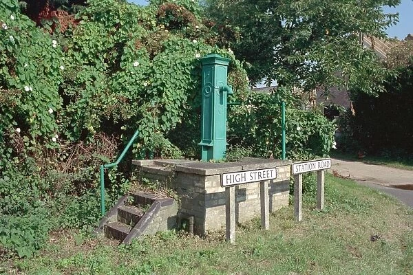 Village Pump. Cast Iron Water Pump, Longstanton, Cambridgeshire. IoE 50819