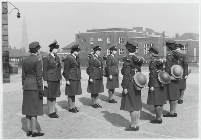Framed Print : WAAF (Women's Auxiliary Air Force) trainees preparing for fire picquet duty chp01_07_01_088