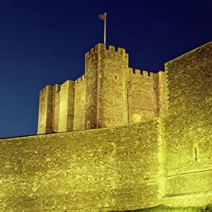 Dover Castle at night K020968