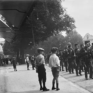 Dutch soldiers, The Hague, 1st August 1914 MCF01_02_0384