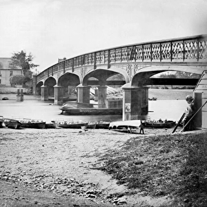 Hampton Court Bridge in 1875 CC73_00446