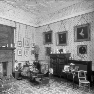 Lady Braybrookes sitting room, Audley End House DD58_00108
