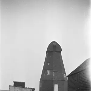 Sarre Windmill a028905