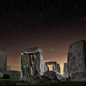 Stonehenge at night DP349839