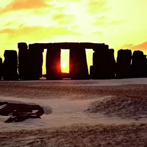 Stonehenge sunset M890091