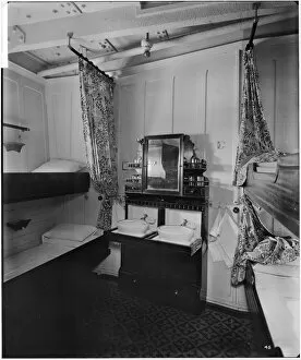 Images Dated 30th November 2018: 2nd class cabin, RMS Olympic BL24990_045