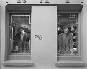 Window Collection: 80s fashion, RAP, 60 Neal Street DD001708
