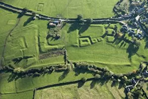 Ancient monuments from the Air Collection: Ancient Earthworks 27873_021