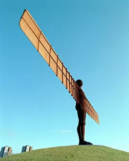 Post War public sculpture Collection: Angel of the North N010001