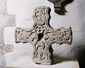 Medieval stone sculpture Collection: Anglo-Saxon Cross head a058966