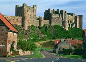Rampart Collection: Bamburgh Castle K011670