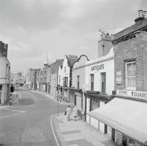 Shopping Prints: Battersea Church Road, Wandsworth, Greater London. AA063972
