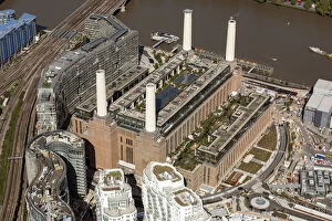 Images Dated 28th July 2022: Battersea Power Station 35104_042